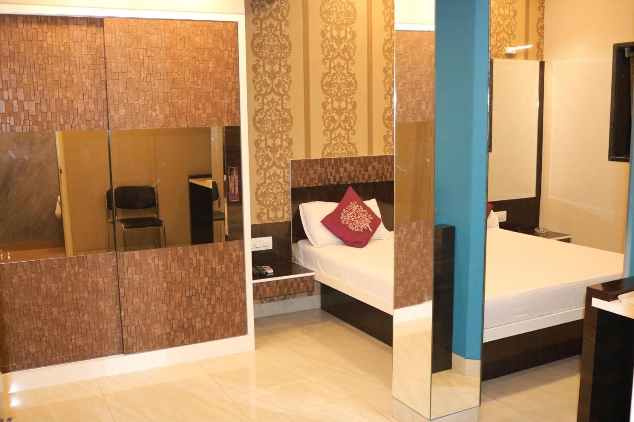 Hotel Modern Bombaj Zewnętrze zdjęcie